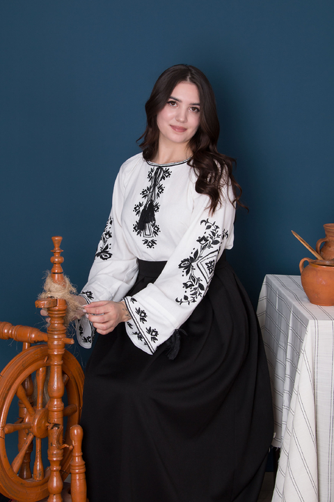 5582 Вишиванка