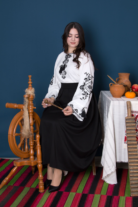 5582 Вишиванка