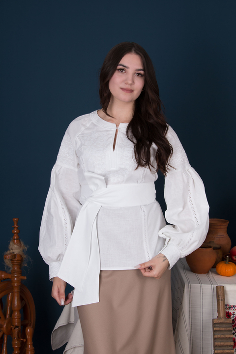 5596 Вишиванка