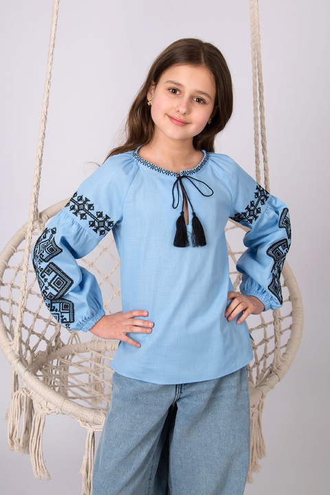 5660 Вишиванка