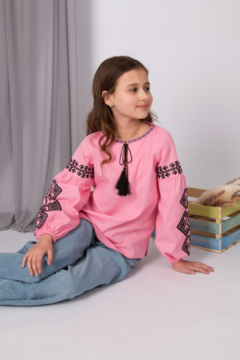 5660 Вишиванка