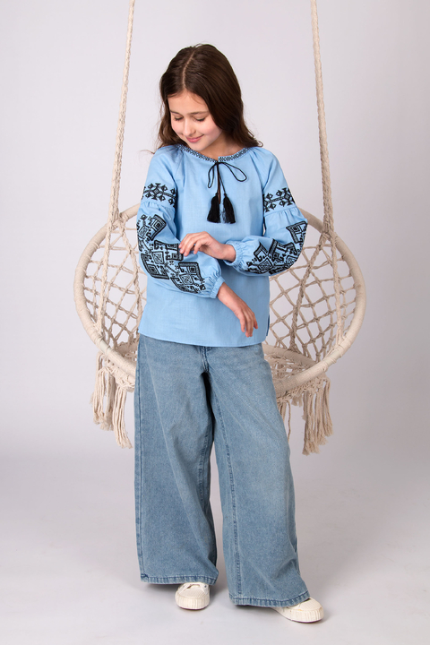 5660 Вишиванка