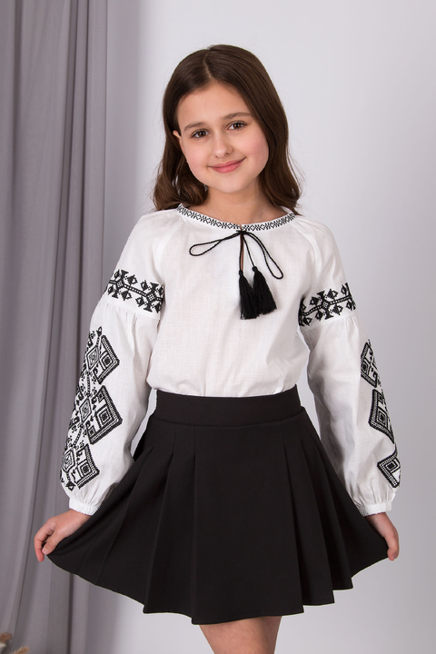 5660 Вишиванка