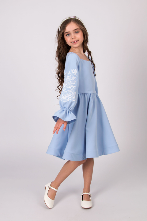5817 Сукня